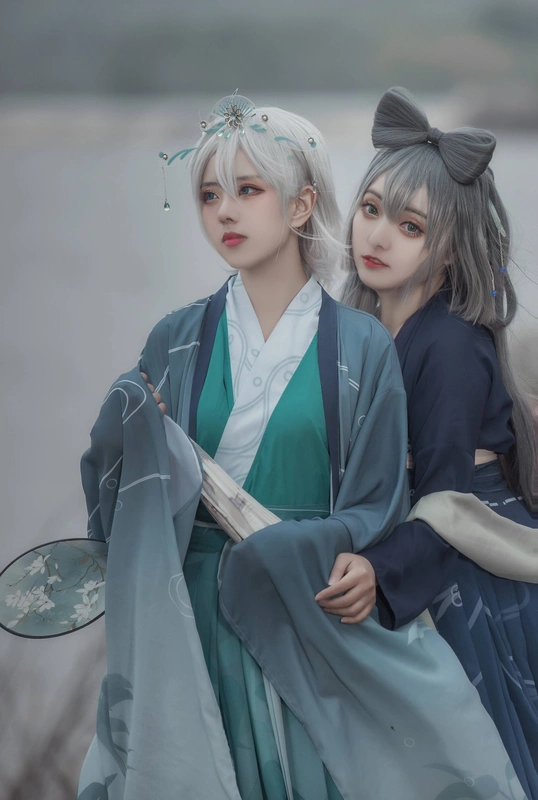 VOCALOIDCOS洛天依言和乐正绫 - 斯文文文文
